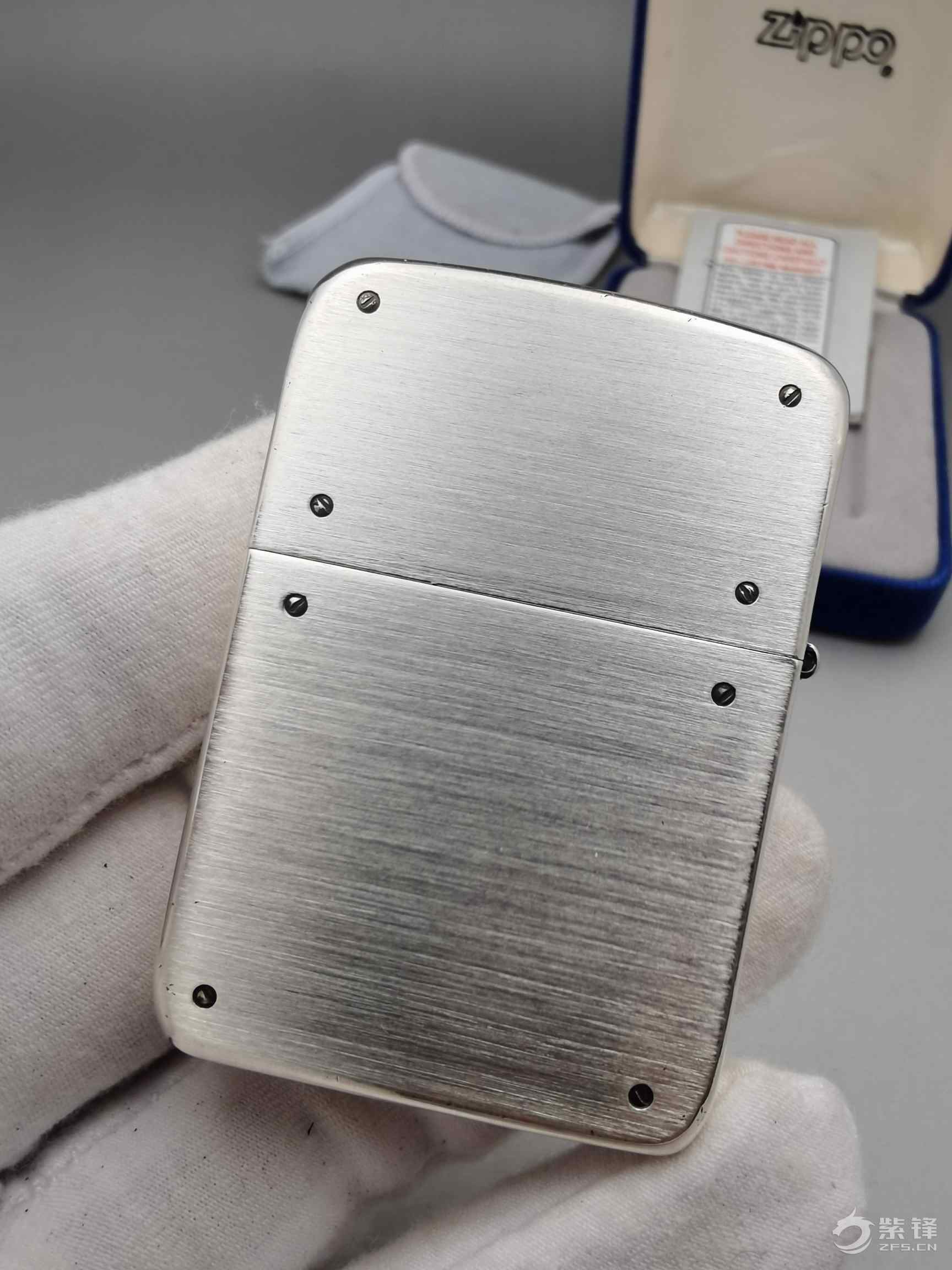 41首版(三十八)02年纯银拉丝双面铆钉机-晒机交流紫锋-zippo打火机