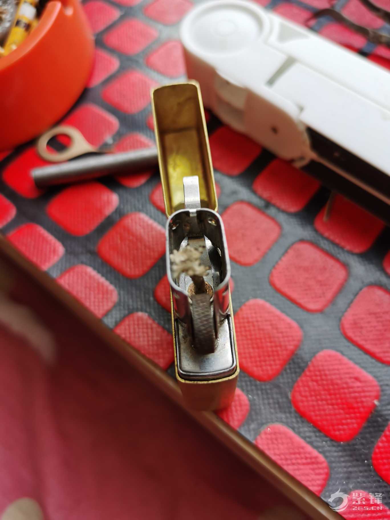 有没有大佬给内胆重新封过胶-晒机交流紫锋-zippo打火机爱好者|zippo