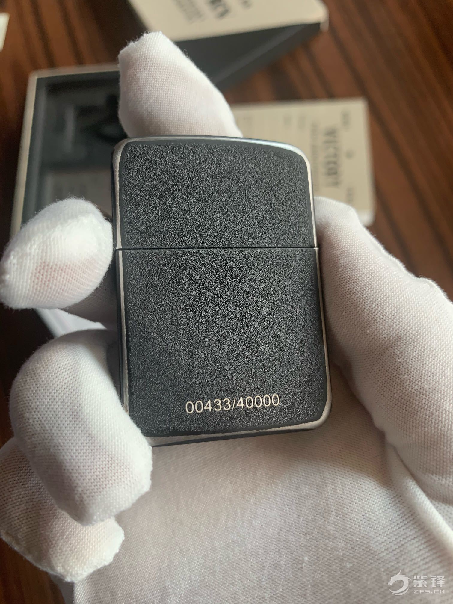 收機還圖zippo2020年首版紀念二戰勝利75週年1941復刻黑裂漆鋼機