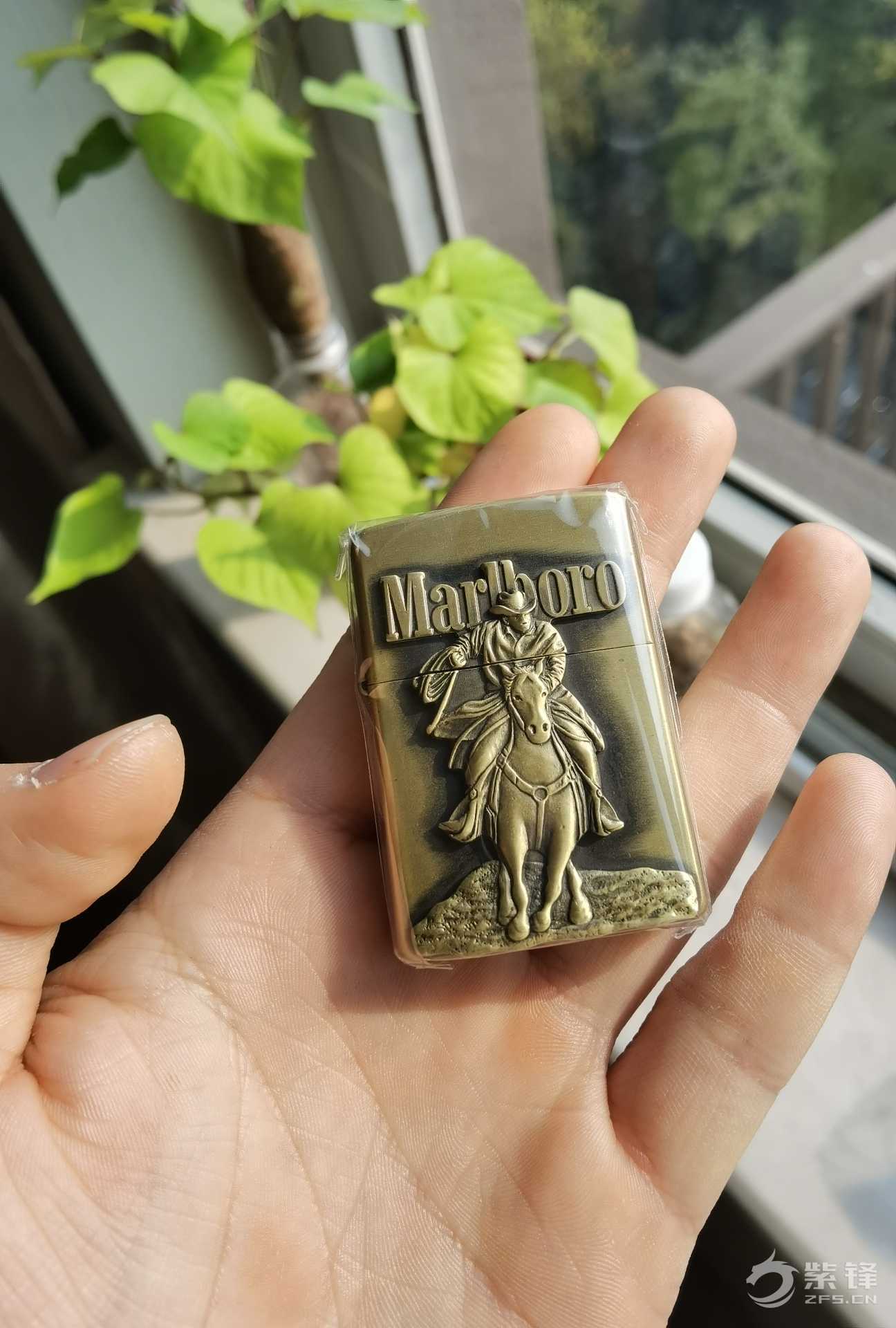万宝路单机策马-晒机交流紫锋-zippo打火机爱好者|zippo老机|zippo打