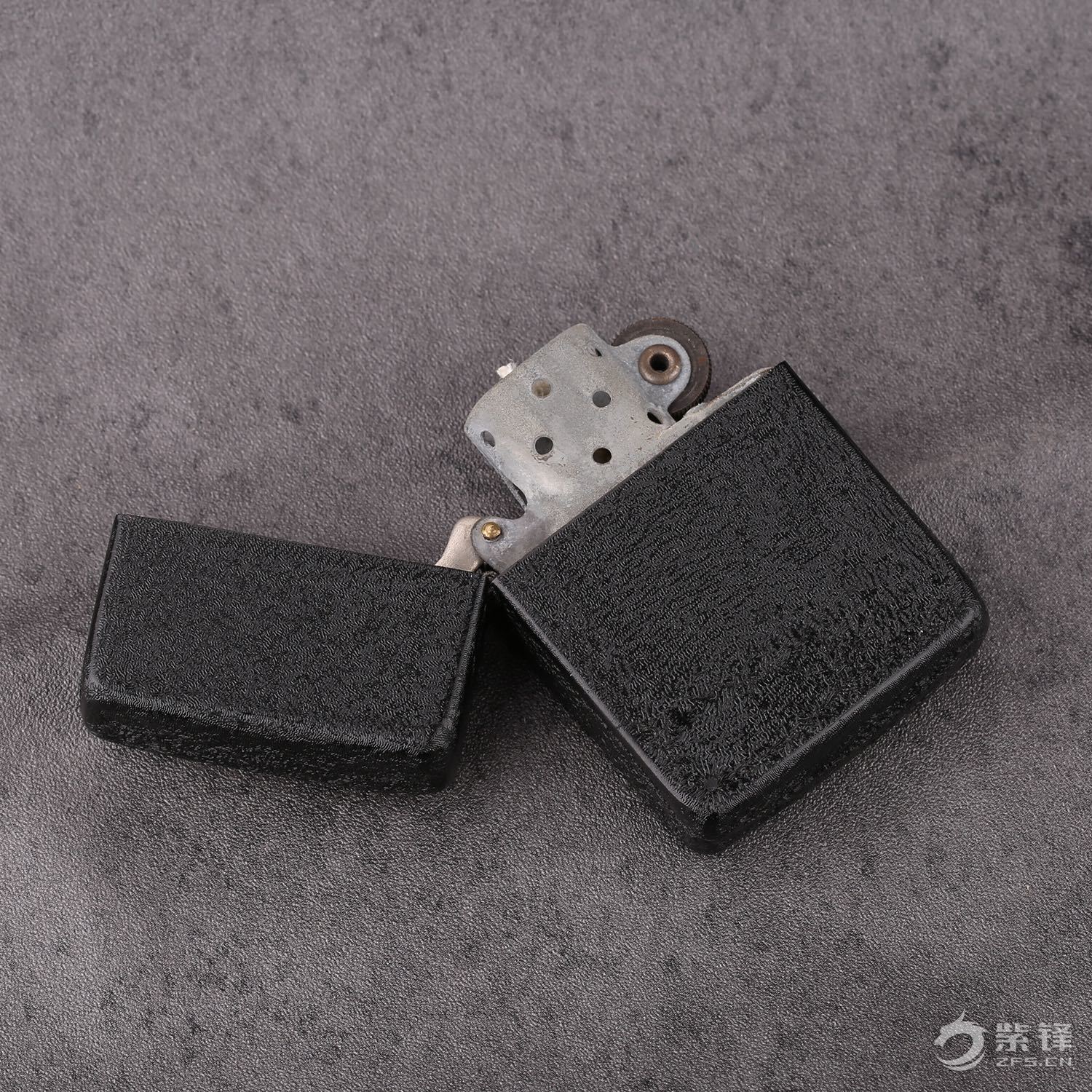 全新二战黑裂四铰链分享!记录zippo传奇年代!